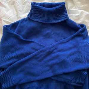 Cobalt blue cropped turtleneck